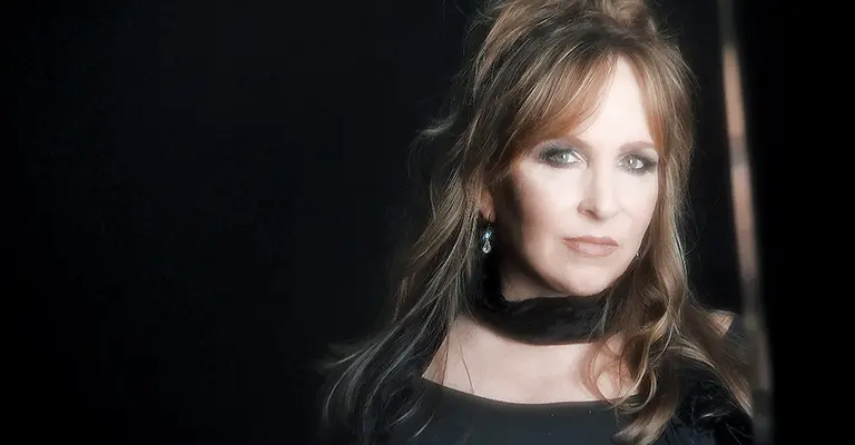 Gretchen Peters, performer