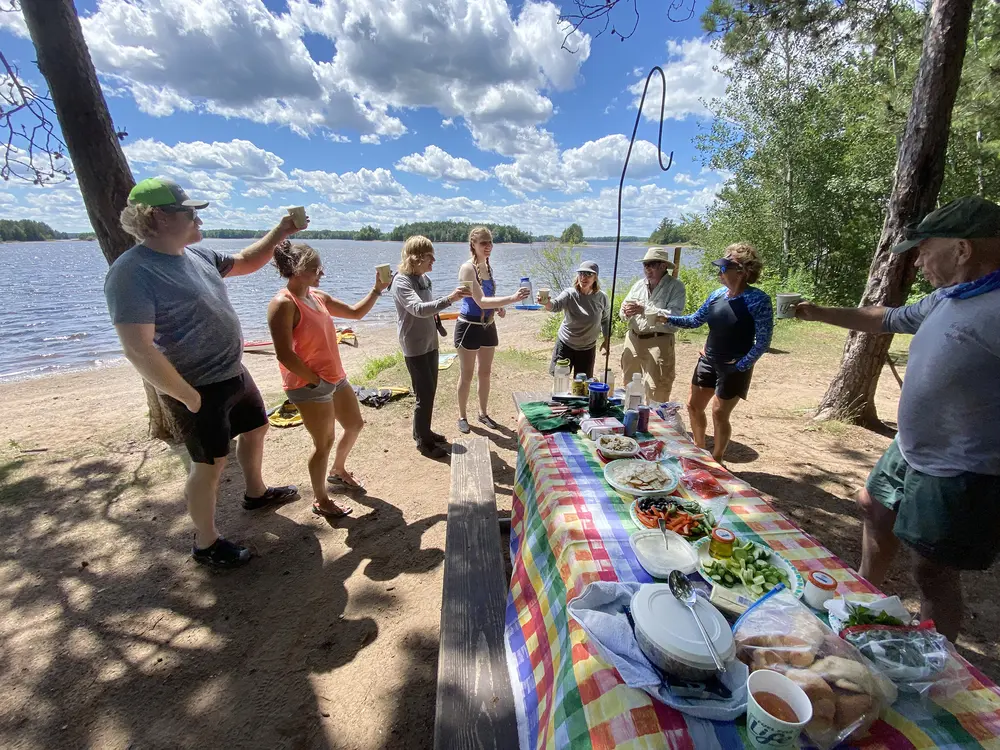 kayakpicnic.jpg